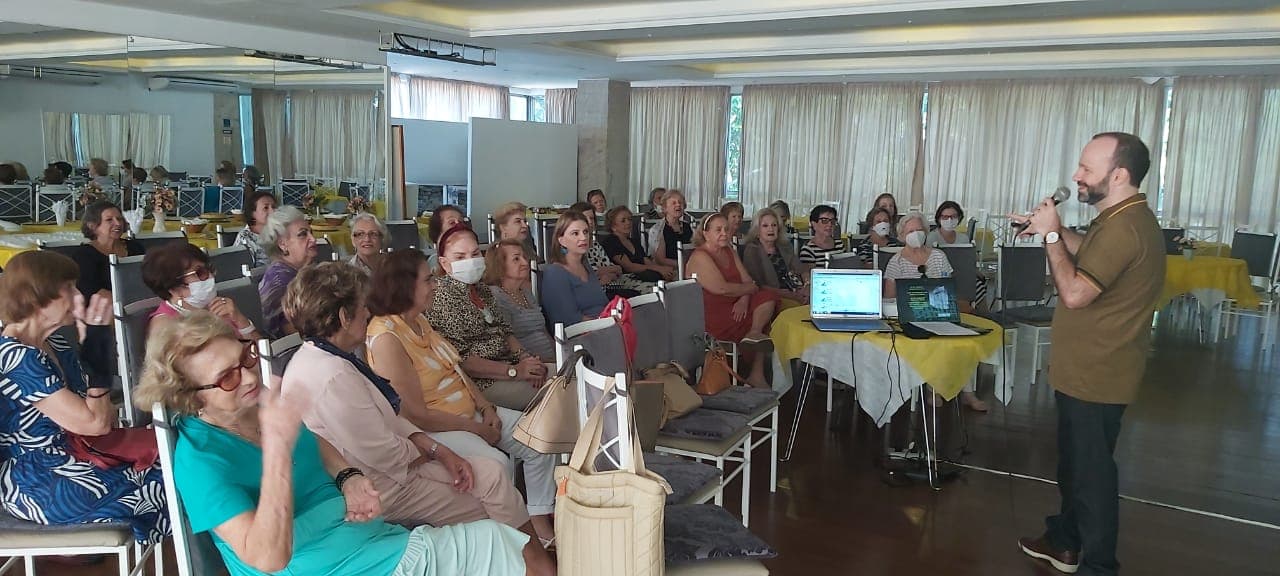 Curso De Extensao Cultural Da Mulher 02