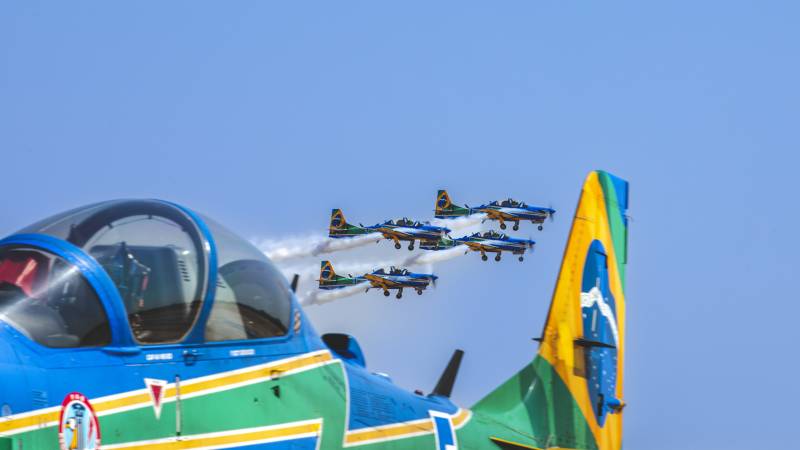 Dia do Aviador e da Força Aérea Brasileira é celebrado nesta quarta-feira